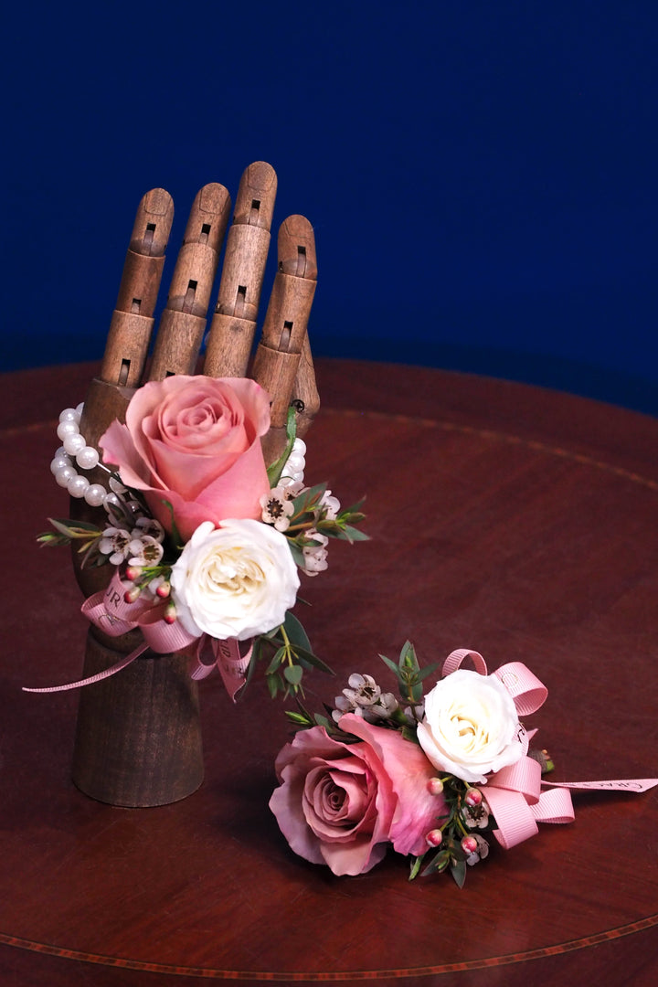 Bridal Bouquet - Waterfall - Vintage / Nude