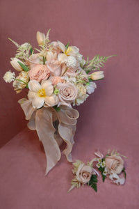 Bridal Bouquet - Hand-Tied - Vintage