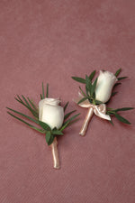 將圖片載入圖庫檢視器 新娘手捧花 - 經典款白玫瑰

